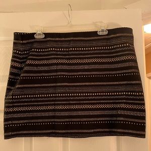 Express body con skirt